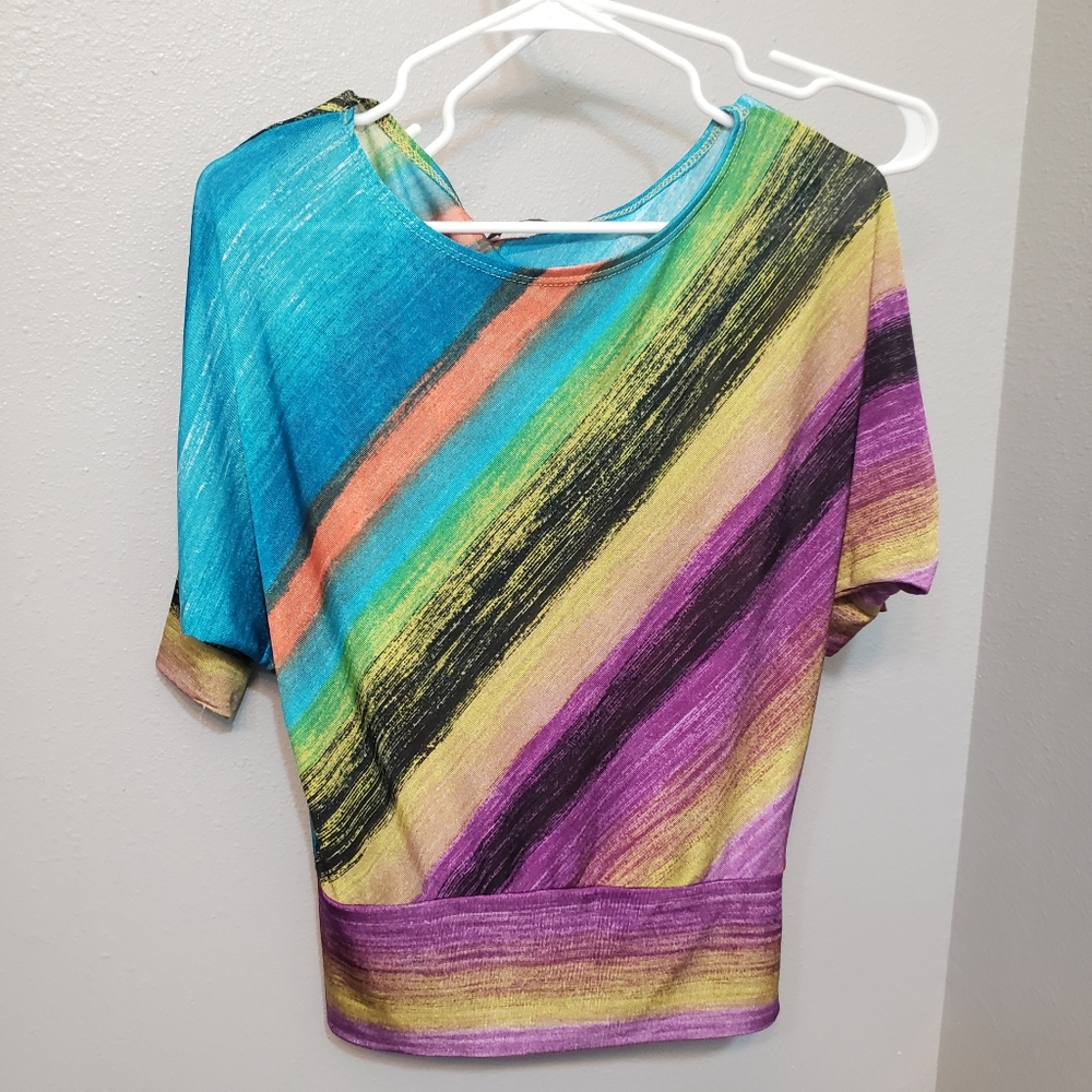 Teenbell slight off the shoulder 3/4 sleeve shirt